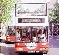 Autobs de la lnea 100 en la Av. Diagonal