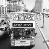 El primer autobus de 2 pisos que circuló en la línea 100, octubre 1996