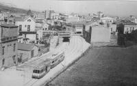 Paso de tranvias en la Riera de Horta, actual calle Tajo con P Maragall